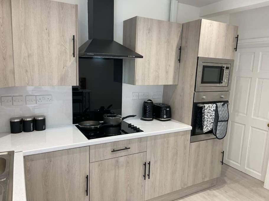 Ed Executive Ipswich Accommodation Buitenkant foto