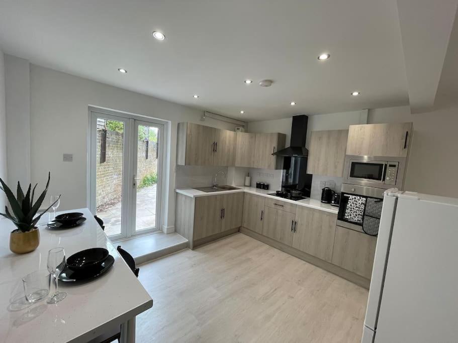 Ed Executive Ipswich Accommodation Buitenkant foto