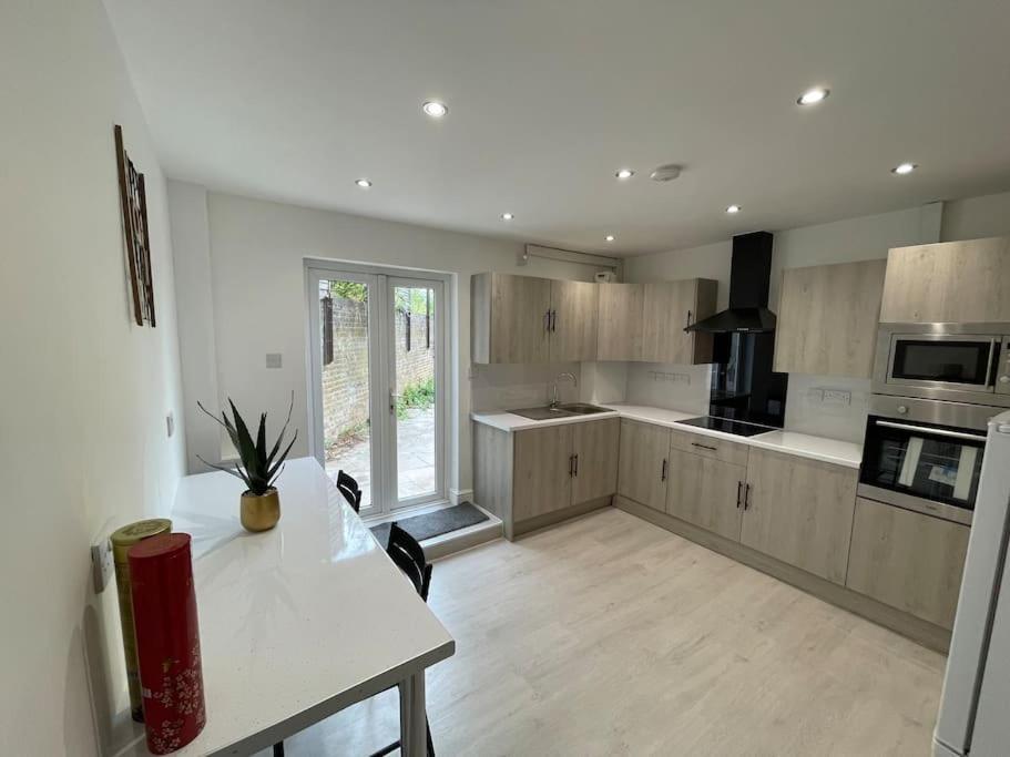 Ed Executive Ipswich Accommodation Buitenkant foto