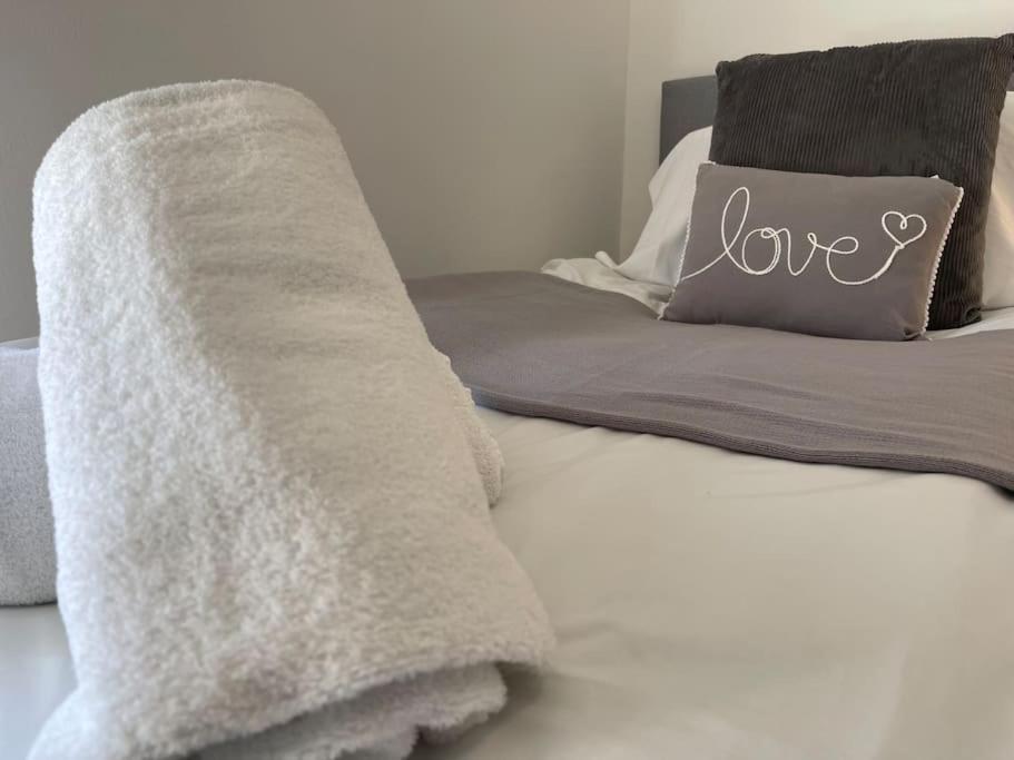 Ed Executive Ipswich Accommodation Buitenkant foto